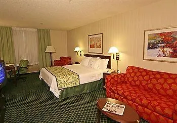 Fairfield & By Marriott
