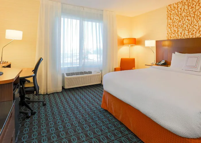 Fairfield & By Marriott