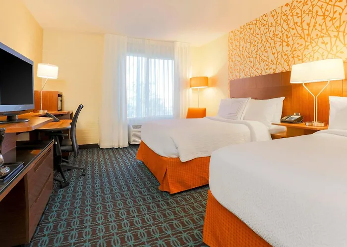 Fairfield & By Marriott 3*